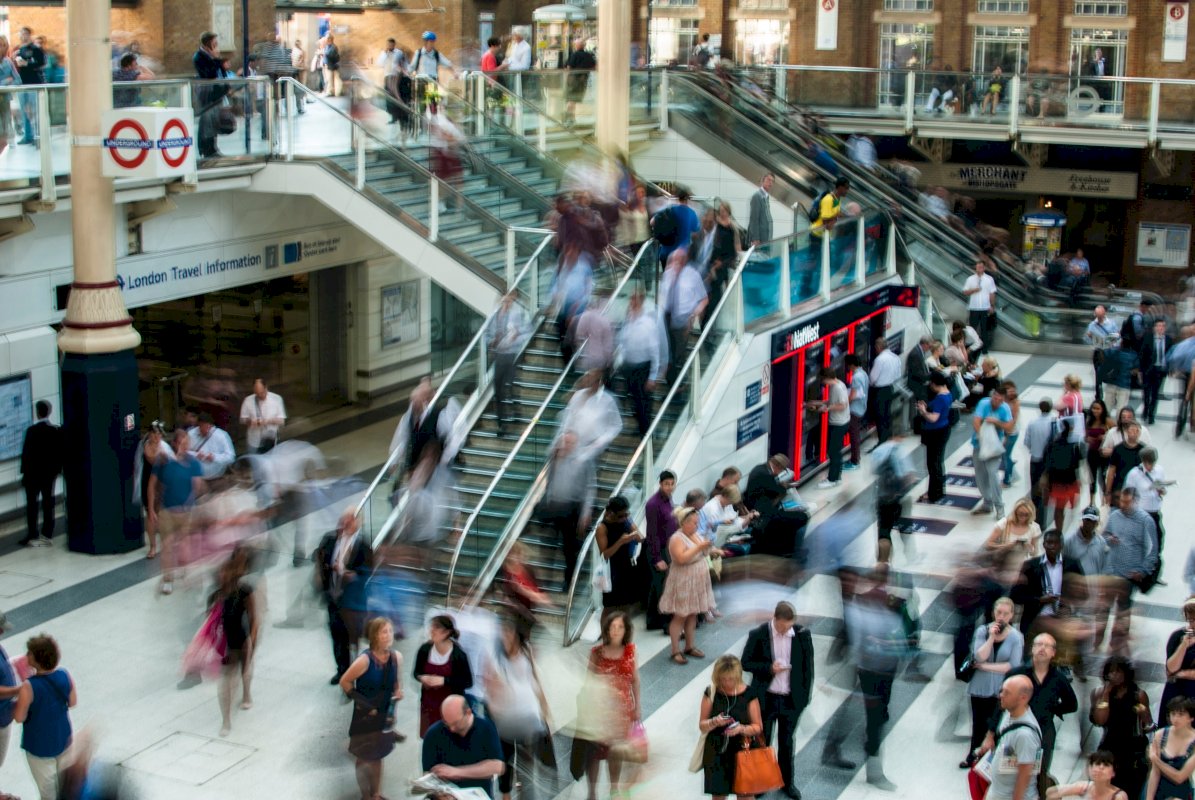 Mastering Price Perception and Positioning: Strategies to Align Pricing with Consumer Expectations