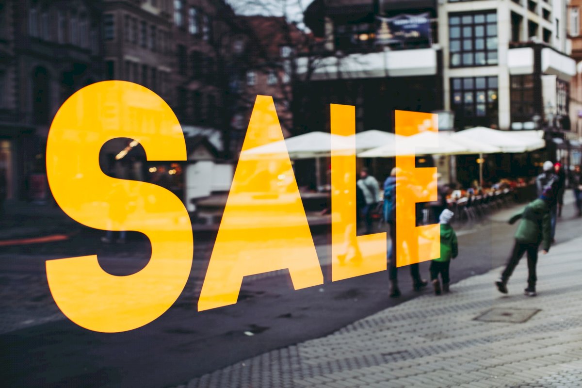 Infographic: What Do 2021 Black Friday Results Say About the Future of Retail?