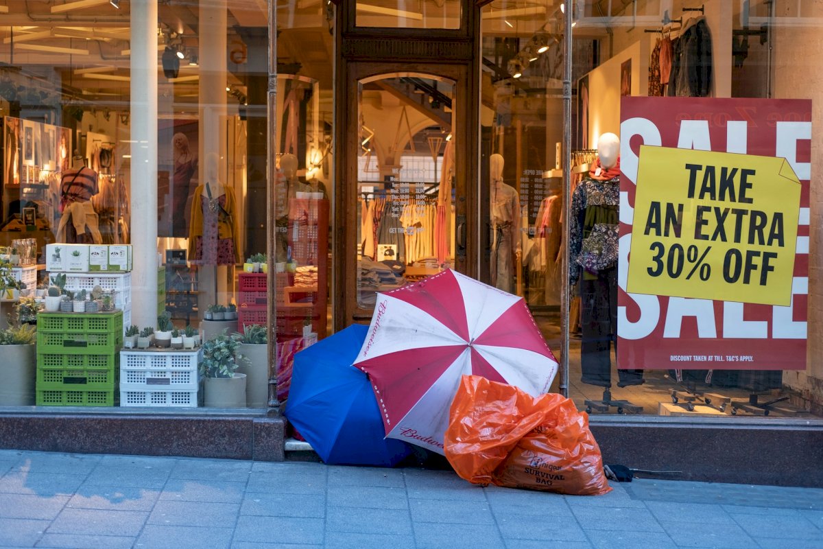 Rebate Programs & Discounts: How to Boost Customer Loyalty